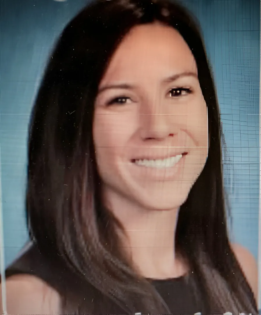 Amy Ta Headshot